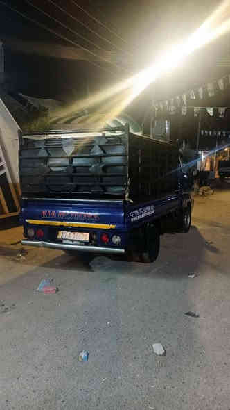 السلام عليكم سيارة 2007 بم ونوزل
رقم انكليزي بأسمي ثاني يوم تحويل 
بيهة خيط بخار 
تخم تاير رقم ديالى مكاني بغداد 
***********
