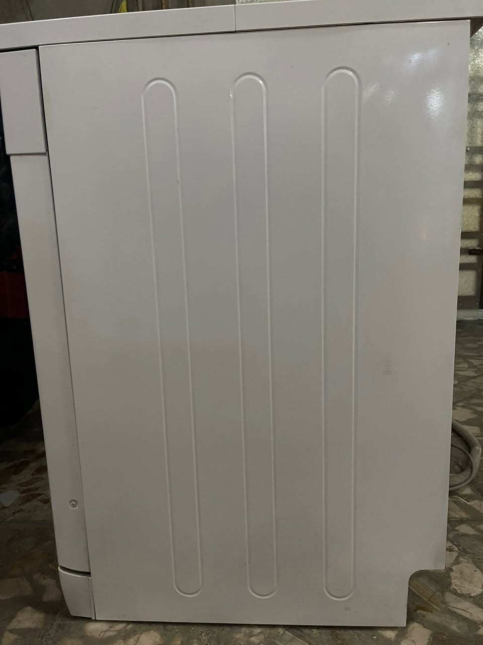 سلام عليكم
غسالة صحون فيرسل اخت الجديده صار ٦ اشهر مشتريها استخدام قليل سعره ٤٥٠ و فلتر ماي تصفيه كامل هوه و ملحقاته هم جديد سعر ٨٠ المكان البياع المعالف


**إذا كنت صاحب هذا الإعلان وتريد حذفه لأي سبب، رجاءا أرسل رسالة إلى الدعم الفني**