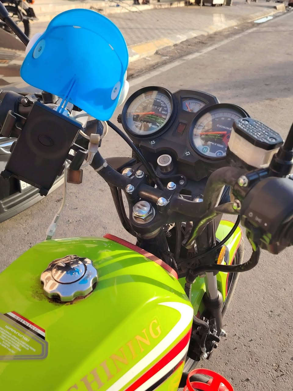 السلام عليكم للبيع
دراجه شاينك مرقم كامل لوحتين إنكليزي تحويل ثاني يوم 

موديل 2023🚨
لون اخضر
دراجه خير من الله مكفلوله من كلشي مكينه خير من الله 
الدراجه احله من الصوره تجي وتشوفها بعينك 🧿🧿
رحمه لوالديكم إلي مو شراي لا يتعبني ولا يكسر بحلال العالم 
مكاني صلاح الدين /تكريت الاستفسار الاتصال عل رقم ***********
