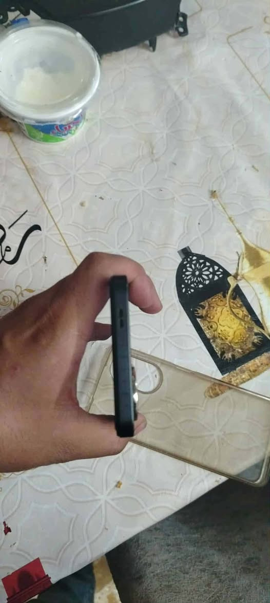 للبيع مستعمل كم يوم جديد الجهاز جلخ مابي
ذاكره 128 رام 8
السعر 90 
***********
