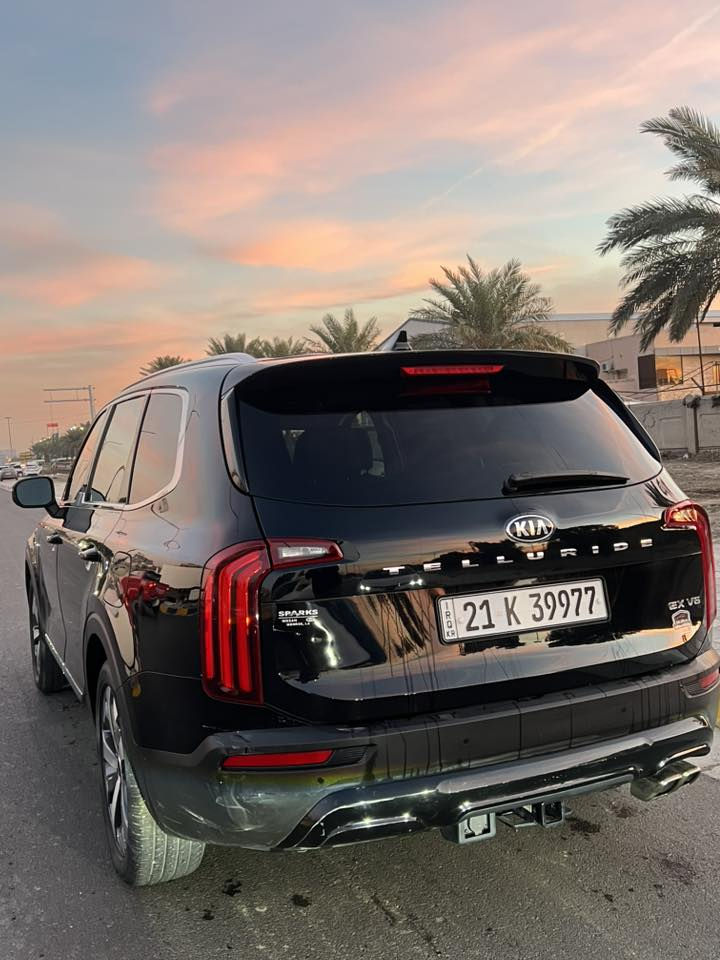 السلام عليكم كيا تورلايد 2021 مواصفات فول 1/1 ماشيه 30mi
السعر ( 220 $ ) مكانها بغداد *********** 
وارد امريكي حادث جاملغ وبنيد بدون دواخل محرك وكير مكفولات مواصفات / فتحه سقف/ كشنات vip منفصل / كشنات جلد تدفئه + تبريد / بصمه تشغيل + بصمه ابواب 
شاشه ابل كار بلي / رادارت امامي وجانبي / مري شفط / ترحيب 
سايد بريد بصمه / صندوك كهرباء / كشنات كهرباء / شاحن لاسلكي وبعد بيها كلش هواي مواصفات السياره جديده وجاهزه 
وكل نقص مابيها تحويل مباشر الشراي يتصل
