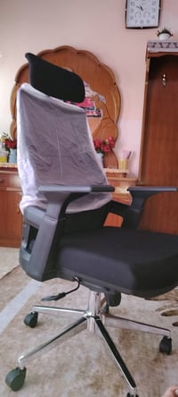 كرسي مكتبي • بابل