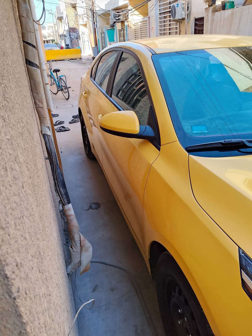 فورتي 22 جاملغ الامامي مبدل شواصي سليمه كير ومحرك بلادي ماشيه 72 مدوشمه ارضيات وكشنات تايرات جدد قبل شهر شديتهن مكان السياره بغداد ‏‏‪***********‬‏ رايدها 153 وبيها مجال
