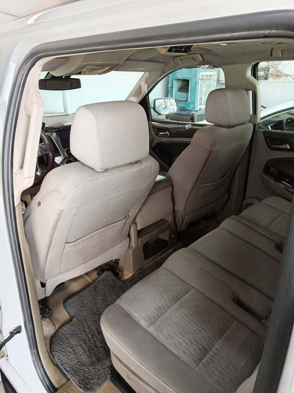 تاهو  موديل 2017خليجي كفالة عامه رقم اربيل بيها خط نهضه اربيل  مكان السياره اربيل ***********/***********
