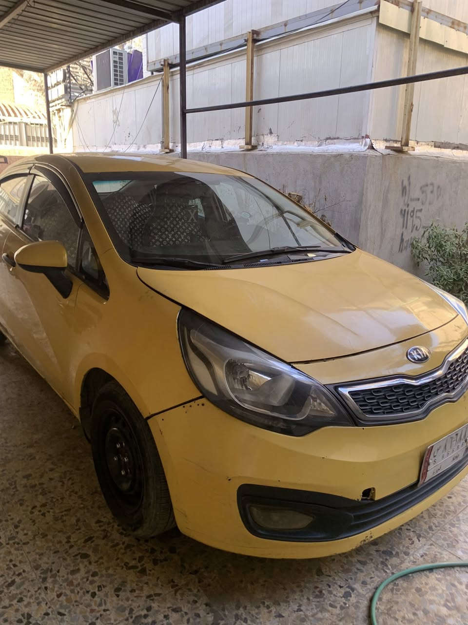 سلام عليكم كيا ريو مديل 2014 خليجي سياره نضيفه بيه طخات خفيفه مكينه تخبل لاتبخير ولاتنقص كير نمره ٣ عل ٤ جلب خفيف بيه منضومه زنون صدر امامي خلفي جديد تايرت جدد عليه غرامات ٤٥٠ الف هيئه ١٥٠. سياره بسمي تحويل ثاني يوم سنويه بسمي السعر ٦٨ بيه مجال للاستفسار رقم *********** متواجد واتساب
