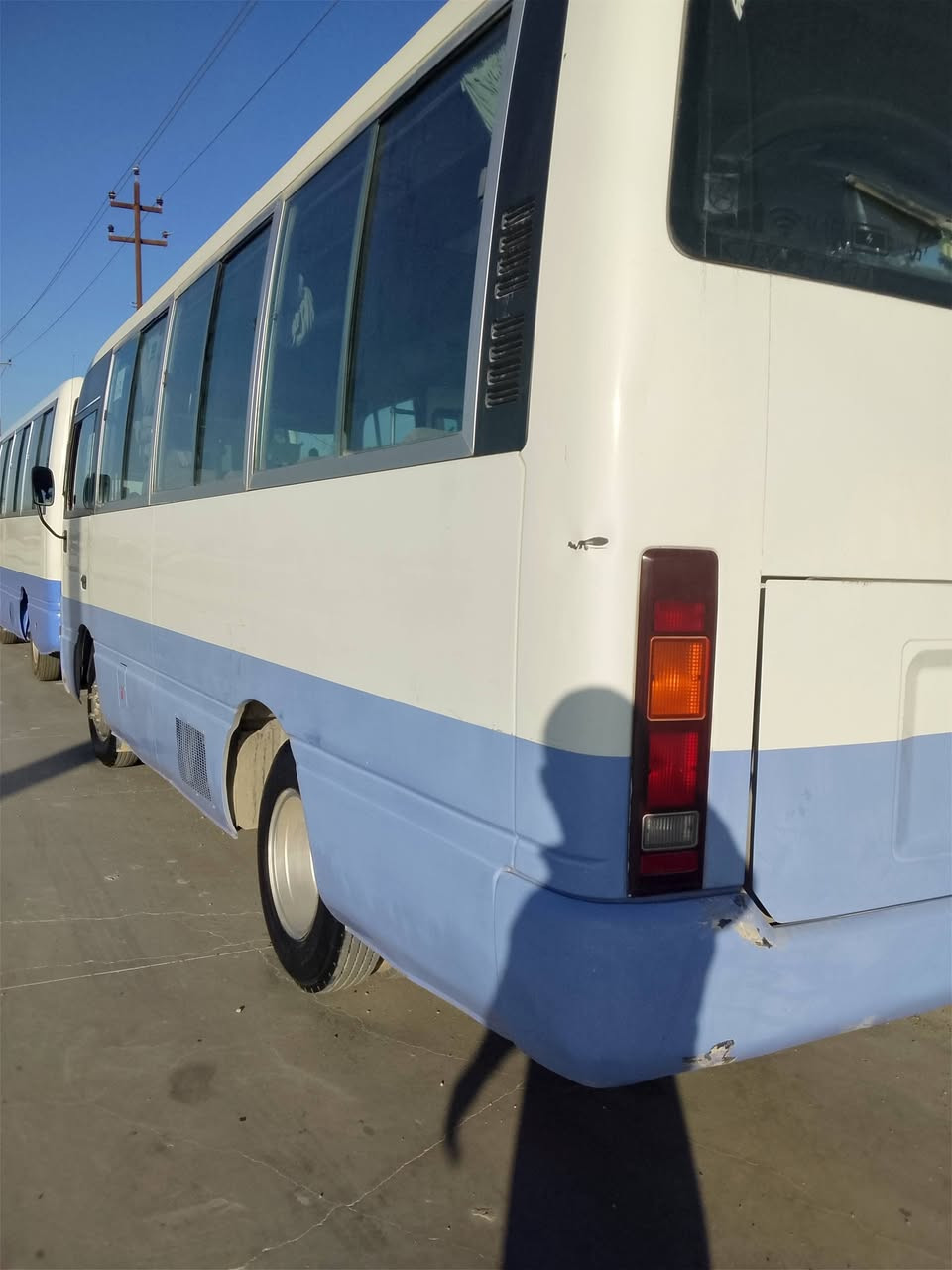 سلام وعليكوم لبيع نيسان كوستر موديل 2002 رقم بغداد مشروع وطني رقم و سنويةجديد كوبون بنزين بيها سيارة كير محرك اكسل وشانصي یشرط تبريت يشتخل بس خاز مابي سيارة خاز و بنزين كهربايات كولة شيتخل سيارة نضيفة سعر 130وەقەبیها مەجال  *********** وتساپ *********** مكان كركوك ليلان
