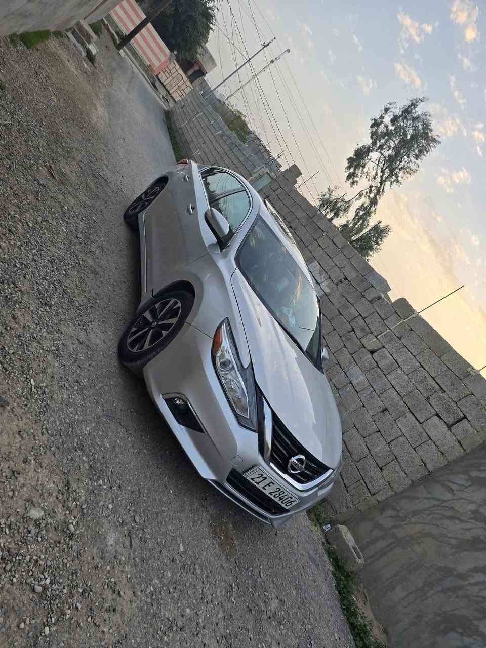 السلام عليكم نيسان التيما 2016 ايس L فول فول موصفات فتحه سقف كشنات جلد تدفه كشنات رداردات فول لل اخير بيهه قطعتين صبغ جامرلغ وبنيد بدون داوخل تشغيل عن بعد صدر امامي خلفي تخم تايرات جديد شرط تحويل او وكاله سنويه هزه وفحص جديد مكان السياره ديالى جلولاء لل بيع او مراوس السعر 125 بيهه مجال ان شاء الله {***********}
