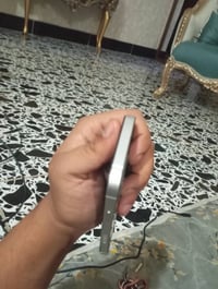 آيفون ١٢ • ١٢٨ • شاشة وكالة