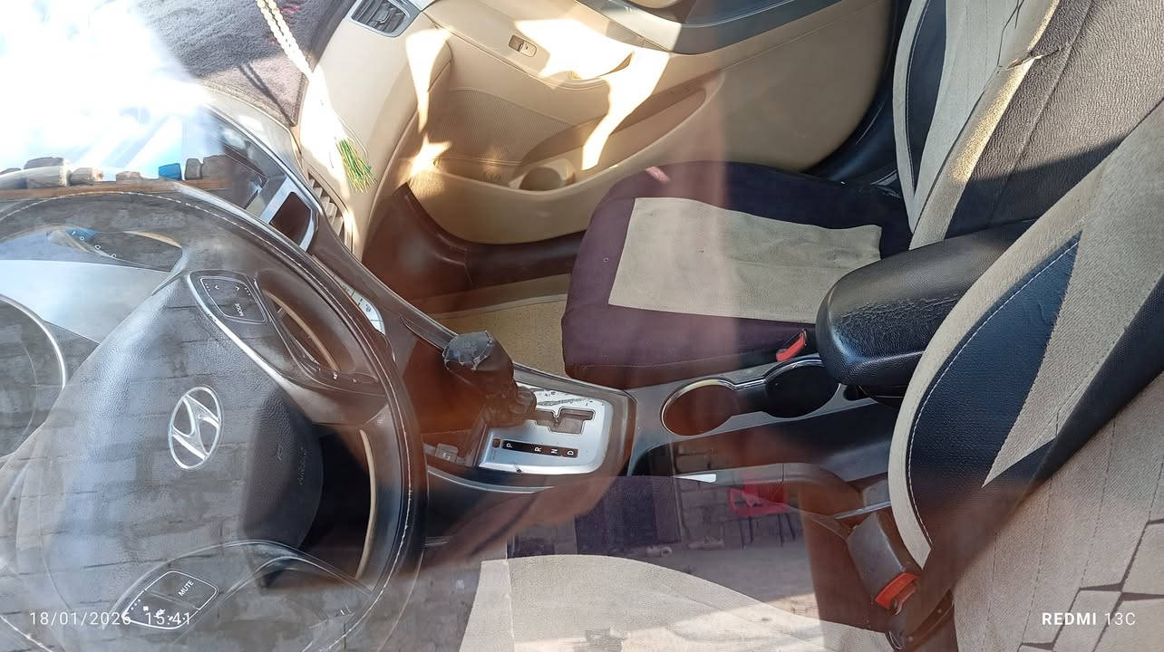 سلام عليكم النتره 2012 خليجي محرك 1600 مصفره هيئة السعر 95وبيه مجال ***********
