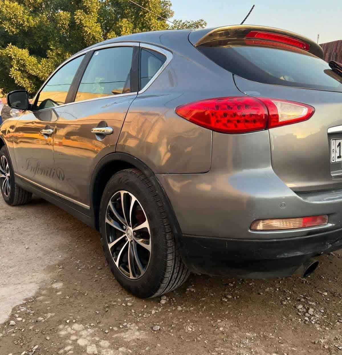 السلام عليكم سياره انفنتي امريكي للبيع Ex35 2008 رقم بغداد دولي تحويل ثاني يوم كهربائياته كامله كير محرك مكفولات تبريد شغال صدر امامي خلفي جديد ضربته جاملغ خلفي عكس السايق مصبوغه احزام ٧٥او بيه مجال 
الرقم ***********
