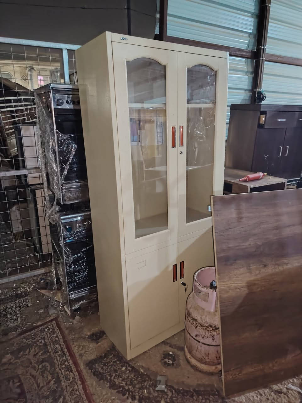 وجبة جديدة من ميوزة مكاتب وكراسي والدواوين والكاونترات للبيع والمراوس للاستفسار راسل الصفحة او اتصل 077288


**إذا كنت صاحب هذا الإعلان وتريد حذفه لأي سبب، رجاءا أرسل رسالة إلى الدعم الفني**