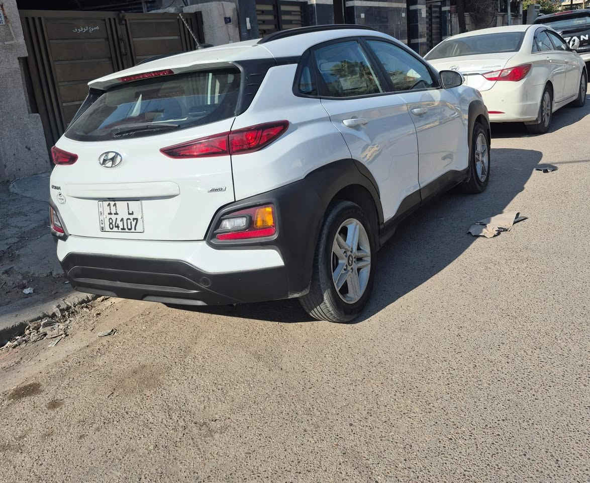 هونداي كونا موديل 2020
رقم بغداد بأسمي سعر 120 وبيهة مجال حك الجية 
 صبغ قطع ابيع حزام  
ماشية 52 الف كيلو
محرك 2000 دوش
كير AT المرغوب   
لد نهاري أمامي 
شاشه 
كامره خلفيه دواره
 تحكمات سترين
3 انظمة قيادة
كشنات جلد وتدفئة بالكشنات                            
بغداد الكرادة 52
الاستفسار ***********
***********
