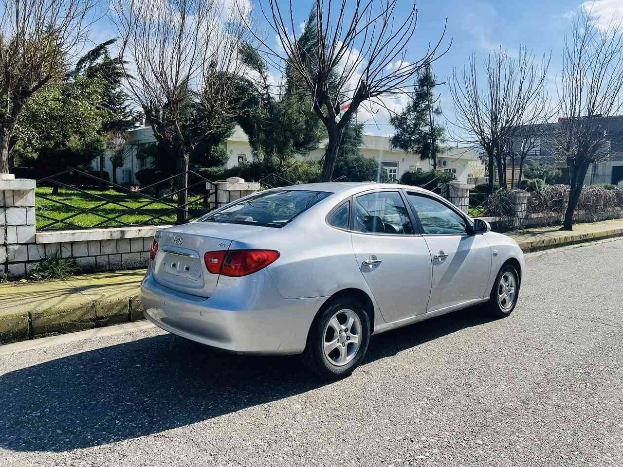 هۆندا 2007
نرخی خوار بازاڕ
مەکینە بجوکی دکشن بەرز
گێڕومەکینە بەشەرت
بێ دەعم ولێدراو
سەخفی بۆیاخ نیە
کامل مەسروف کراوە
***********
***********
شوێن:ژاراوە:قەلادزێ
