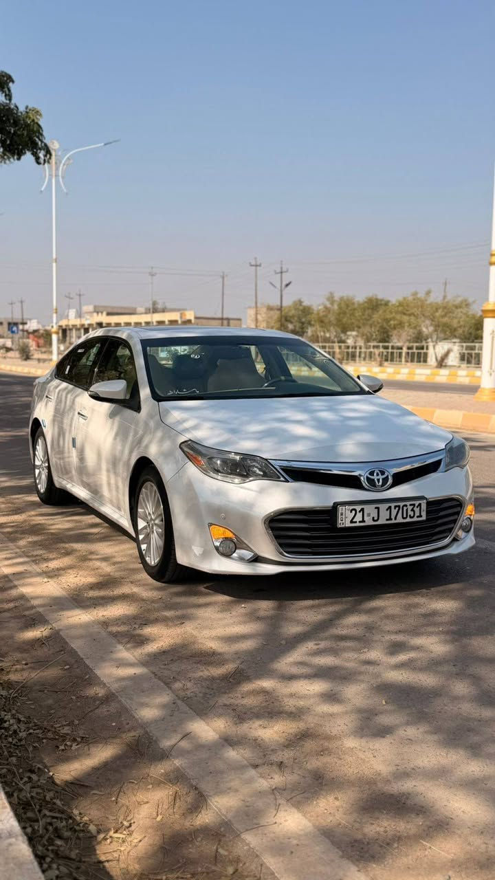 تويتا أفلون باللون الابيض 2013 فوول مواصفات
رقم سليمانيه خليجي 
كفاله عامه من كلشي
حجم المحرك 6 سلندر مفتاح التشغيل بصمة 
فتحة سقف حساسات أمامية 
حساسات خلفية 
لايت زينون بك لايت LED متصل 
دخول بصمة ذكي  ويل كب
 اشارة في المرايا الجانبية 
 المرايا قابلة للطي 
 هاند
 كاميرا دوارة 
مقود جلد حياكة 
 شفتات مقود 
 مثبت السرعة Cruise 
 المودات والاوامر الصوتية 
ا Bluetooth    
 شاحن هاتف  
المقاعد جلد
حركة المقاعد الأمامية كهرباء 
تجاوي 5 متحركة 
المقاعد تدفئة و تبريد
 المرآة الوسطية أوتو 
 تبريد شاشة مناخين منفصلين 
 قطعتين تبريد 
 أوضاع القيادة Drive Mode ثلاث اوضاع  ايكو+عادي+سبورت
 نظام مانع الانزلاق 
حاملات الأكواب
 بردة خلفية 
تطعيم الدواخل صاج
رقم الهاتف***********
