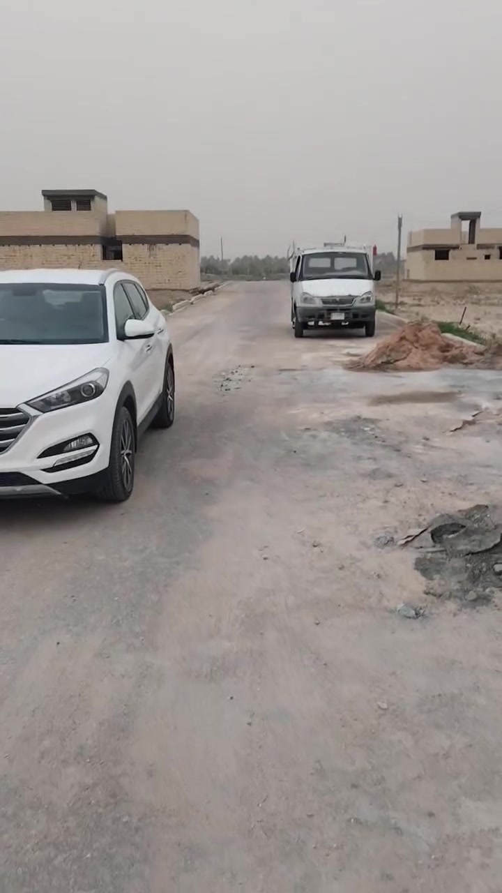 السلام عليكم بيت هيكل للبيع المساحه ١٠٠ متر طوريج الرجيبه مجمع حي العسكري كل الخدمات السعر ٣٥ وبي مجال قرار محكمه سند ٢٥ تحويل باسم المشتري ***********
