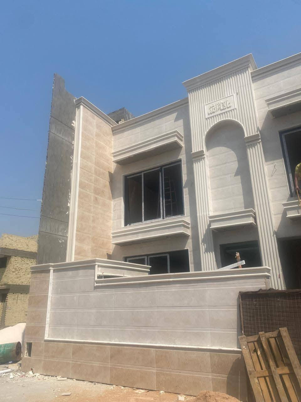 خلفه سيراميك ارضيات جدران واجهات متفرغ حاليا ***********
