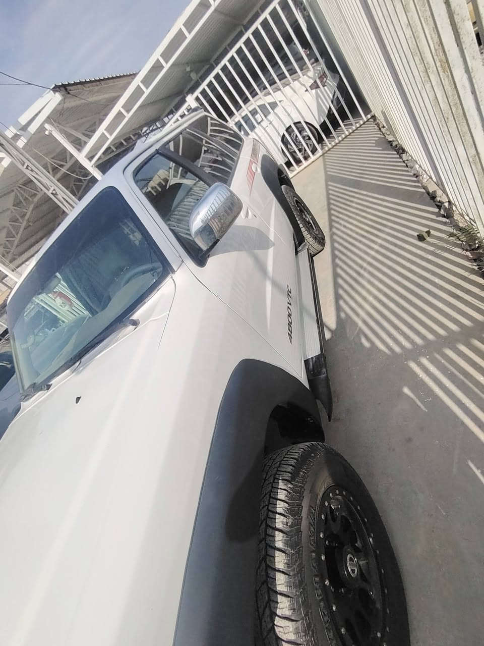 بترول 2008 سياره جديده مال مزاد محركة تبريد تخم تاير باتري سياره جديده سعر 105 رقم***********
