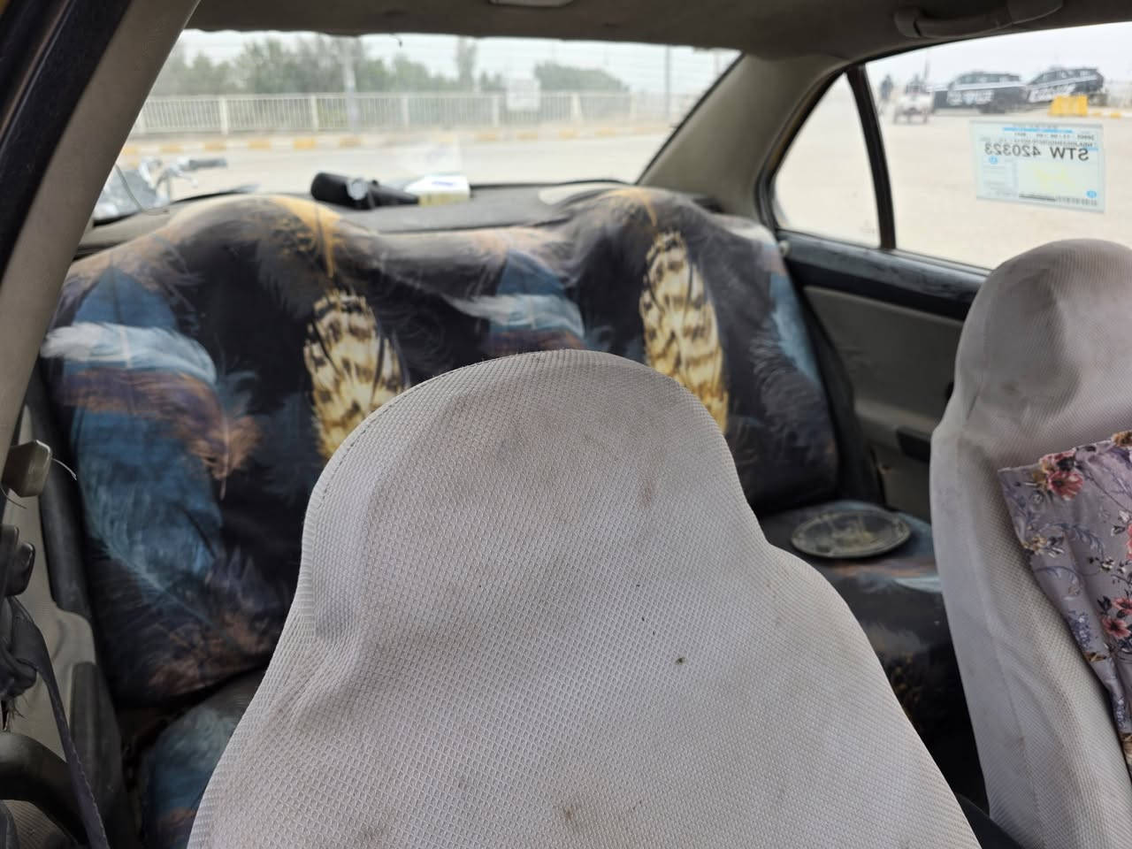 السلام عليكم سمند للبيع موديل2010  
السعر 10 ورقات وبيه مجال 
***********
