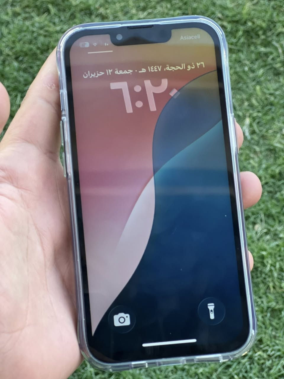 13عادي 
ذاكره128
بطاريه76
مبدل بس شاشه ونوعيه ممتازه 
جهاز نضيف كلش
سعر 375وبي مجال 
راسل خاص او اتصال ***********
