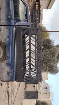 محجل • شاحنة • جديد