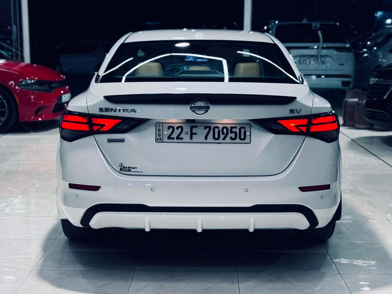🔺للبـيع /  نيسان سنترا
Nissan Sentra 2020 

🔸اللوحات : (22) .
🔸الضرر : صبغ البنيد و الجاملغ الايسر.
🔸الموديل : 2020
🔸الفئة : SV
🔸حجم المحرك :2.0L / 4 Cylinder 
🔸اللون : أبيـض .
🔸المفتاح : بصمة عدد 1
🔸عداد المسافة : 56 الف ميل .
‏🔸Airbags : جميعها بحالة الوكالة .
🔸نظام الدفع : Front - Wheel Drive
🔸عدد الركاب : 5 راكب
‏🔸(VIN) | 3N1AB8CV6LY210636

🟢 مواصفات اخرى
( المقاعد جلد بيجي ، مقعد السائق كهرباء ، تدفئة للمقاعد الأمامية ، فتحة سقف ، حساس النقاط الجانبية  العمياء ، رادار أمامي ، حساسات خلفية ، شاشة كبيرة ، كاميرا خلفية  ، ويل كب حجم 17 inch  )

🔸السعر: ( 142) ورقة

للاستفسار *********** واتساب 

***********

مكان السيارة النجف الاشرف ❗️
