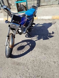 لل بيع  ما بيهة اي نقص دراجة كاملة من كلشي 07747974562