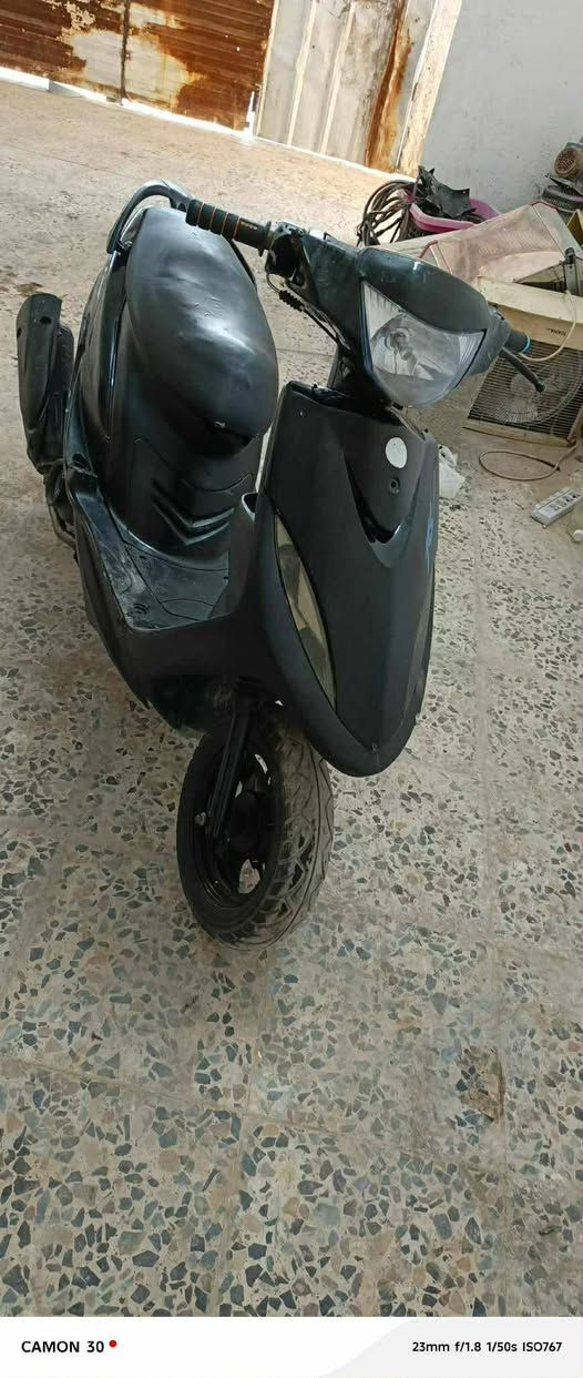 دراجه ماكس نضافه كدامك عدله عنواني بغداد حي ور سبع قصور  شلعه ومعدل
***********
السعر 425 وبيها مجال مراوس عادي حسب القناعه

