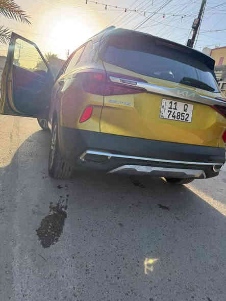 السلام عليكم 
كيا سيلتوز موديل 23 
المحرك 2000 دوش
اللون مميز ذهبي
 وارد امريكي بدون حادث  
فقط سرقه غراض الدعاميه  مثل ما موضح بالصور
وبالباب الي خلف باب الصدر صارت بيها طخة بسبب النقل والتحميل من الاردن للعراق وعندي فديوات وصور توضيحية
المواصفات عاديه
تحكم ستيرن جهيتن 
تحديد مسار وتثبيت الستيرن على الشوارع المخططه
الشاشه لمس وكاربلي وبلوتوث 
والتبريد قطعتين وشغال والتدفئة ايضا شغاله
جاهزة وكامله من جميع النواحي 
ومكفوله من كير ومحرك 
السياره بأسمي والسنوية باسمي 
السعر 200 $ 
*********** بغداد, العراق
