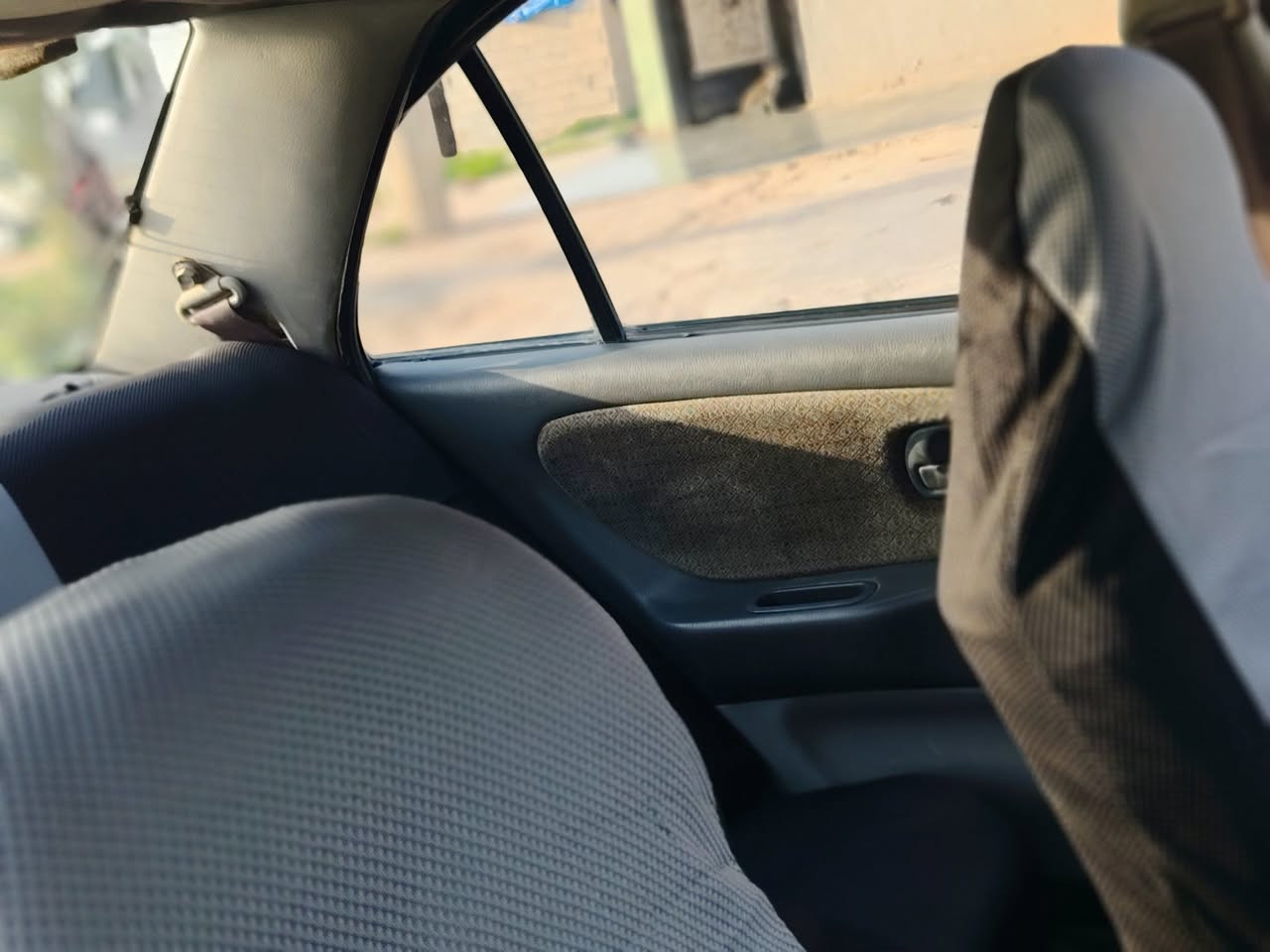 بروتون 2002 نواب ضباط وكالة فقط و شرط وكالة بدون صبغ وحادث السعر ٢٢ بيه مجال.  ***********
