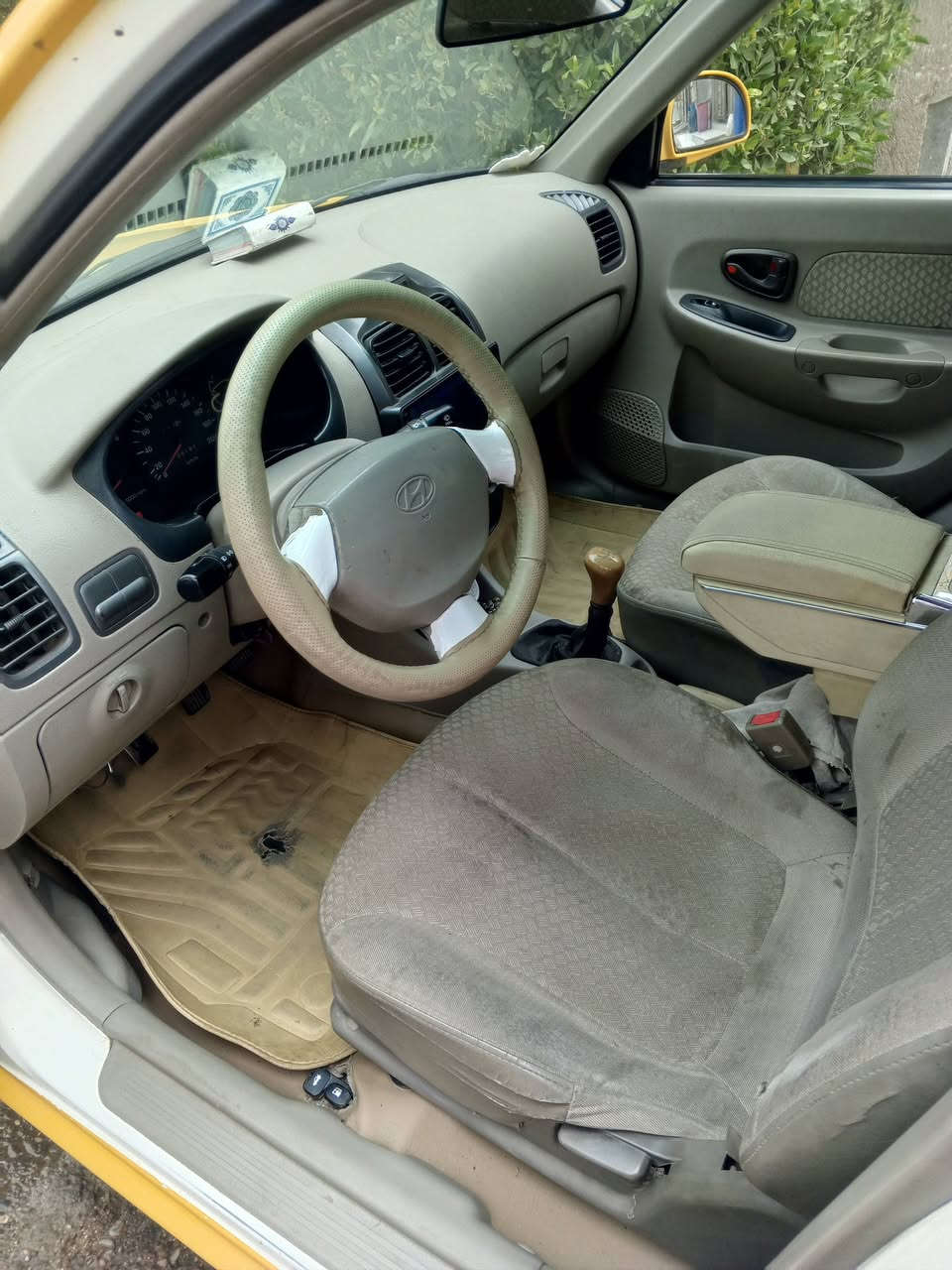 السلام عليكم هونداي فيرنا موديل ٢٠١٤ للبيع ٦٩ وبيه مجال كير محرك خير من الله صدر جديد رقم انكليزي بغداد بأسمي مصفرة تحويل ثاني يوم مكان السيارة  بغداد جسر ديالى للاستفسار ***********
