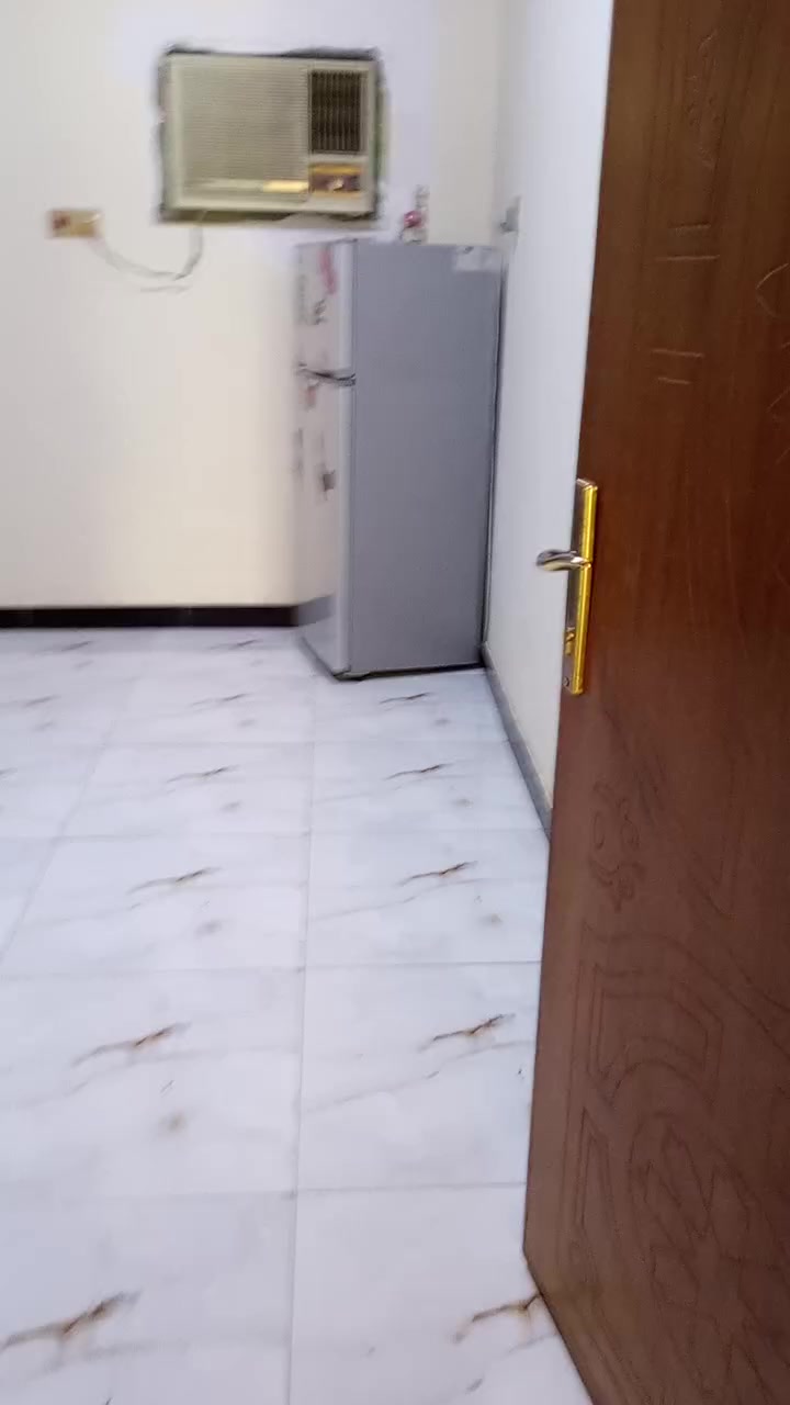 بيت للبيع الزبير شارع المكصب قرب حسينية الذهبية زراعي 500 متر للاستفسار تواصل ‏‏
‪***********‬‏
