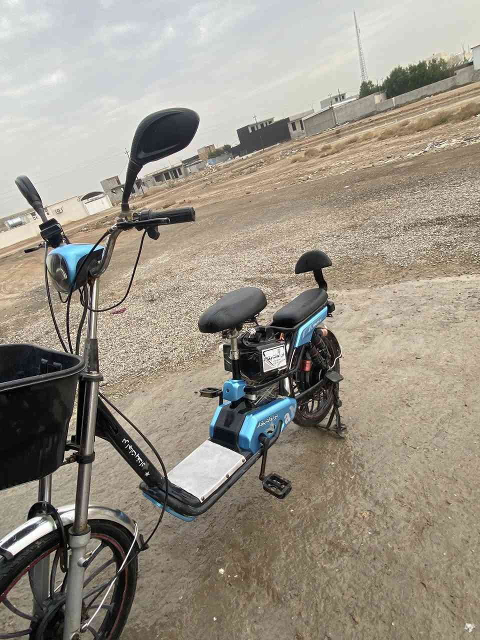 السلام عليكم باسكل شحن لبيع بطاريات 🔋 جددد  كامل مكمل كلشي ماناقصه لايت عالي وفول سرعه شاحنه جديده السعر ٢٢٥ وبي مجال مكان ديالى يم المرور مال ديالى استفسار خاص او واتساب ***********
