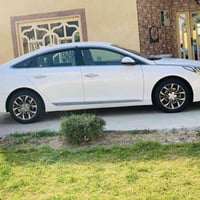 مرخصة مدير الكروب سوناتا وارد امريكي 2016نضيف استعمال شخصي الرقم الجدي...