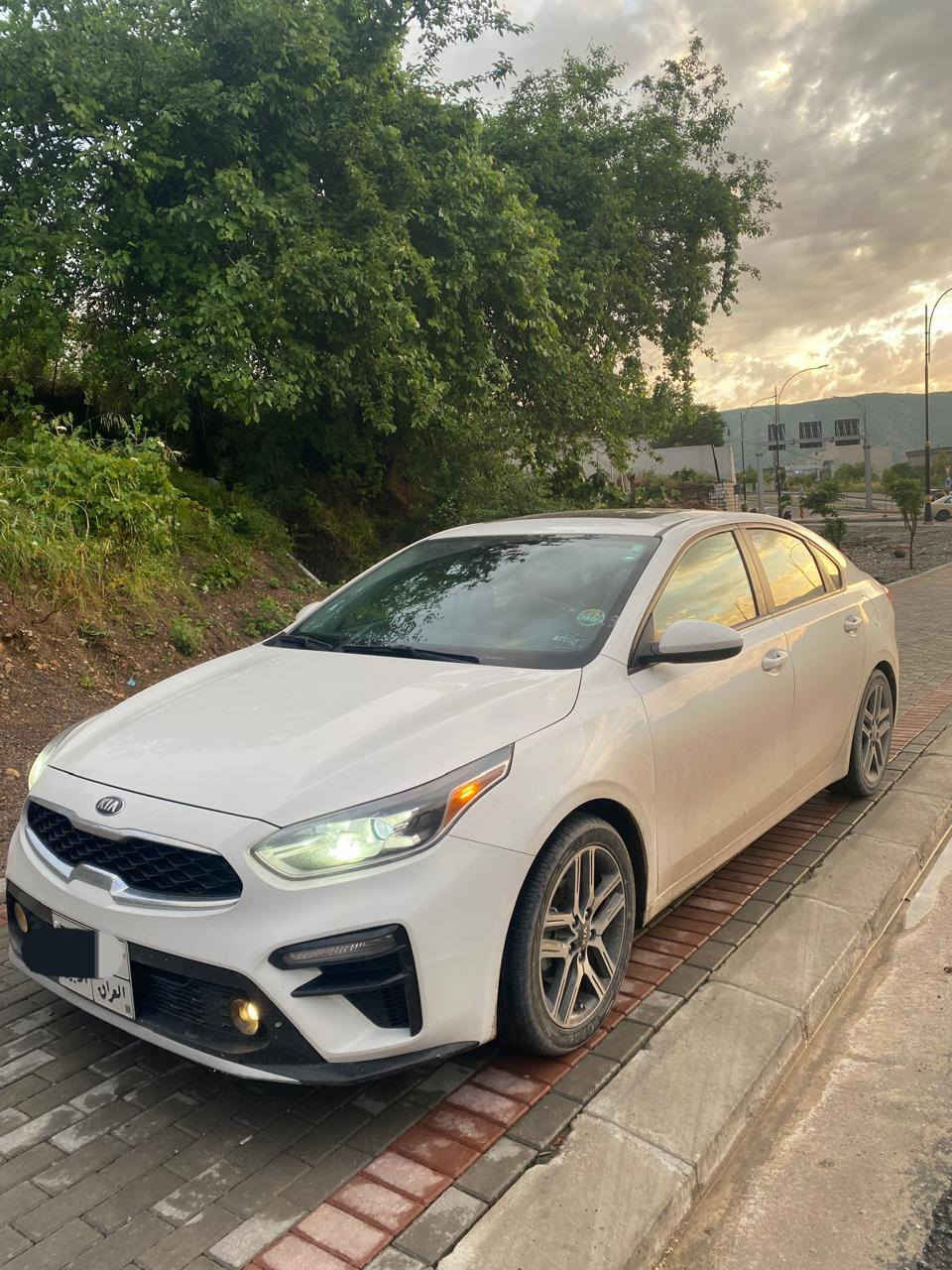 Kia forte 2019 امریکی 
 شاشة كبيرة كاميرا 
السياره وارد أمريكي 
محرك كير واير بشرط مامفتوح 
سيارة حيل نظيفة كلشي عل بلاد جديد 
بدون صبغ و بدون ایرباك
 بشرط تحويل وغرامـة
سيارة مابيـها دينار مصرف 
سقف سلایت
مود سبورت / ايكو / نورمال
تحديد سرعة
رادار شارع
شاشة كبيرة 
كاميره
مكان السيارة اربيل
سعر 156$
 *********** 
واتساب أربيل, العراق
