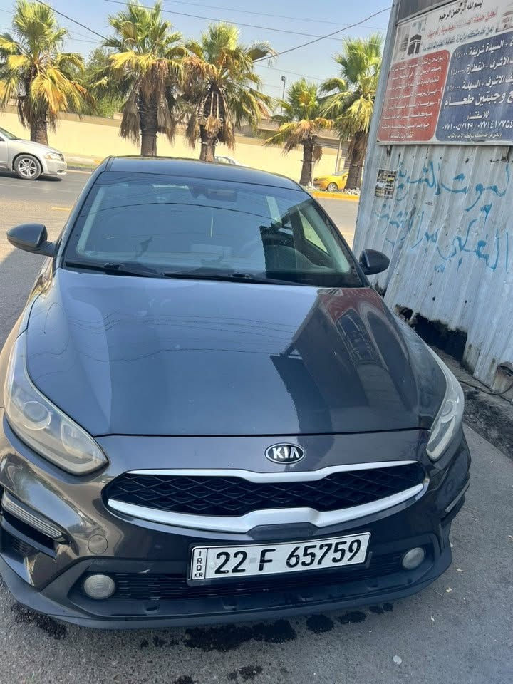 كيا فورتي 2019 وارد امريكي
صور الحادث موجوده بالمنشور 

ماشيه 100 الف ميل 

السياره مناقصها شي 

السعر 135 ورقه 

رقمي ***********

السياره باسمي رقمها اربيل
