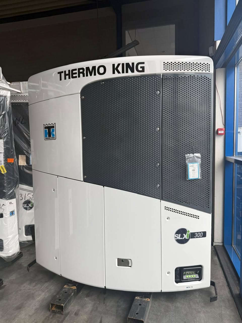We also have just received a group of NEW Thermoking SLXi 300. Please contact us for more information


**إذا كنت صاحب هذا الإعلان وتريد حذفه لأي سبب، رجاءا أرسل رسالة إلى الدعم الفني**