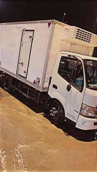 السلام عليكم اطلع كراوي جميع محافظات و داخل بغداد و سياره جديده و انكر   ***********
