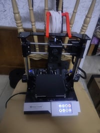 طابعه  easy threed k6 plus  3d  .... غير مستعملة جديده. شرط النظافة  ل...