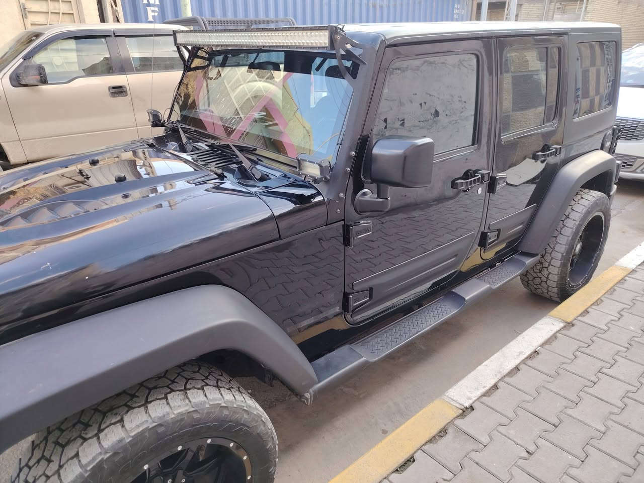 سلام عليكم للبيع موديل ١٧ كلين وارد كندي سعر ٢١٠ بي مجال *********** مكاني كربلاء
