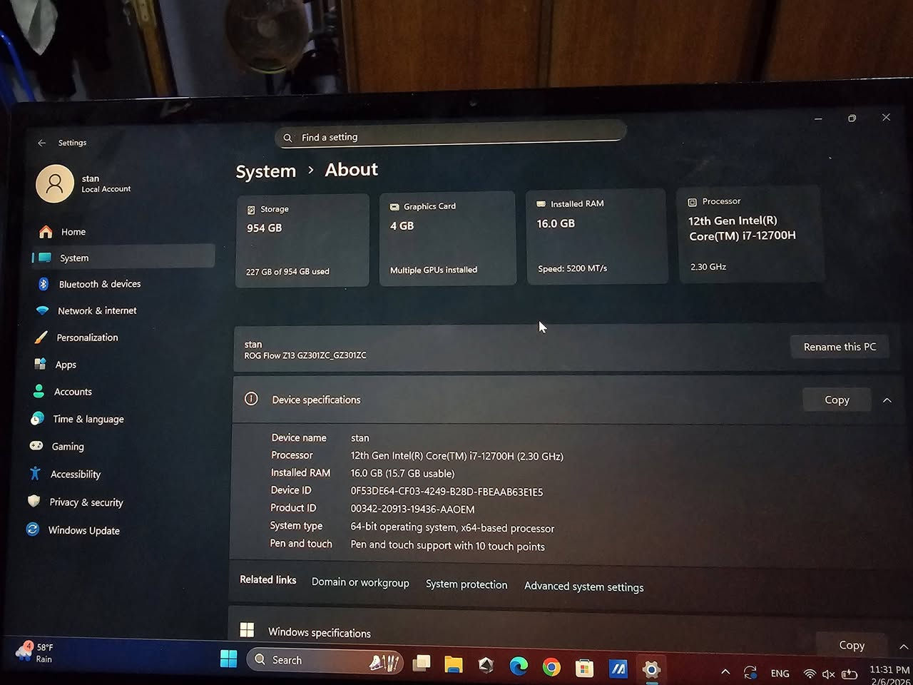للبيع asus rog flow z13
الجهاز ميشتغل الا عالشاحنة مابي اي خلل بالهاردوير غير البطارية انضربت و فريمات الالعاب بي تهبط ماعرف ليش ابيعه على حطته ب800 او مراوس ببي سي نفس السعر
مواصفاته جوة بالصورة 
Gpu: rtx 3050 + intel مدمج
يعني كرتين شاشة
Cpu: 17 12th
و الذاكرة واحد تيرة
مكاني بغداد و توصيل موجود


**إذا كنت صاحب هذا الإعلان وتريد حذفه لأي سبب، رجاءا أرسل رسالة إلى الدعم الفني**