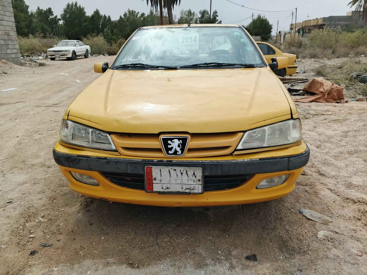 السلام عليكم  بيجو بارص مديل 2013مكفوله من الضربه مكينه كير تخم تاير حداديه كهربايات جاهزه رقم بصره الماني لسعر 17وبيها مجال الاتصال عل رقم ***********المكان البصره كرمه ***********
