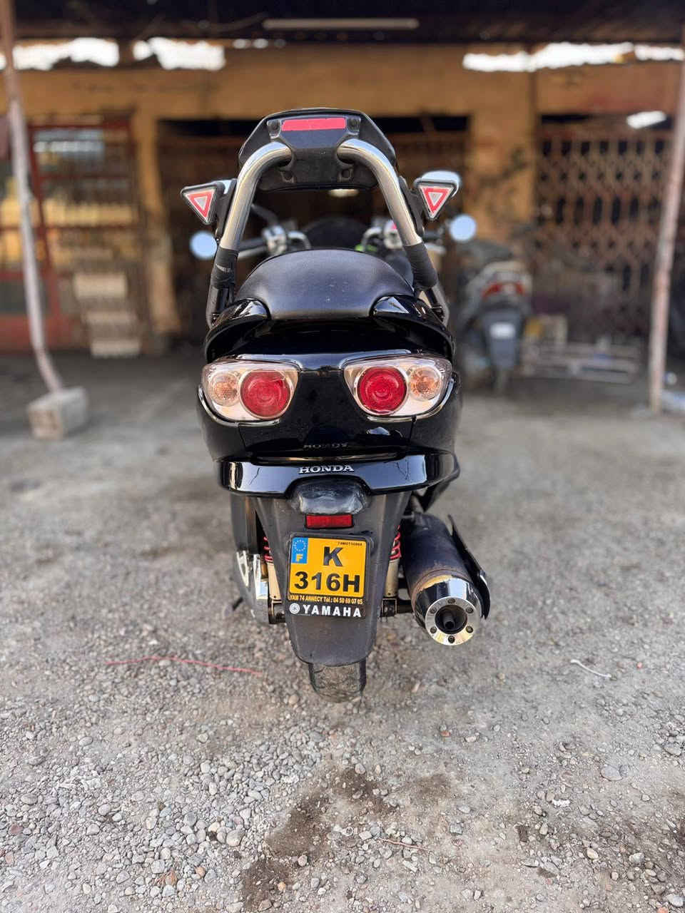 سلام عليكم فورزه 08للبيع دراجه جاهزه من كلشي مكفوله محرك ما مفتوح كير ملغي بس موجود العقل والاحساس والموطور السعر مليون بيها مجال مكان بغداد التاجي جسر المثنا للاستفسار ***********
