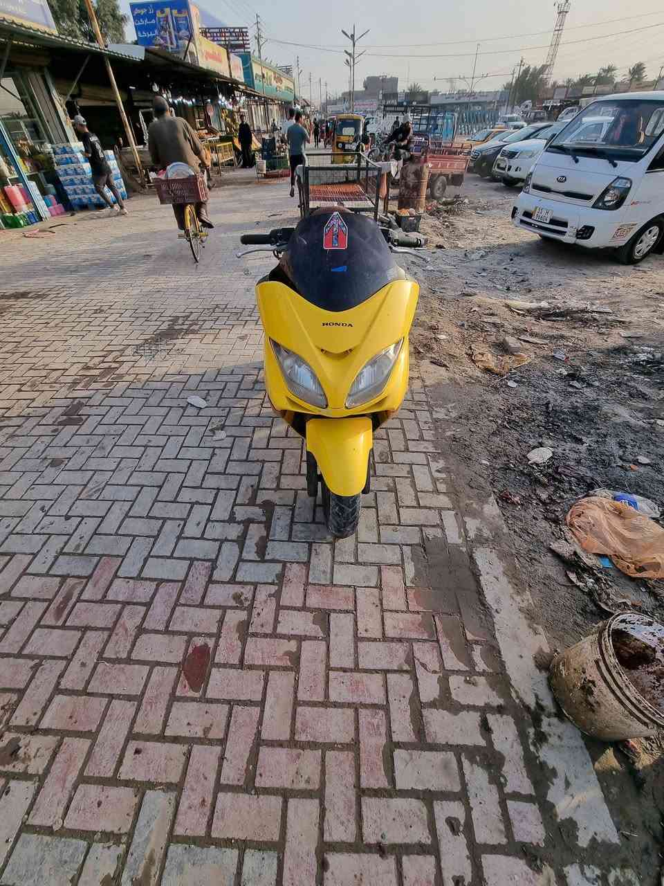 سلام عليكم دراجه فورزه صفر ٨ فول نضافه اريده ٦٠٠ ،،، ***********
