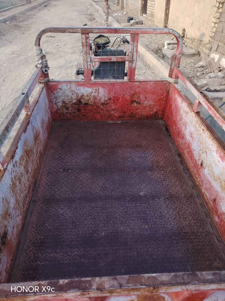 سلام عليكم ستوته للبيع شغاله ضايعه اوراقهة 
مكان ميسان المجر معمل الورق 
السعر 500
رقم الهاتف. ***********
