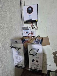 للبيع جهاز انفيرتر 3.6كيلو واط يعطي تقريبن 15 امبير ماركت ايكو شيلد ال...