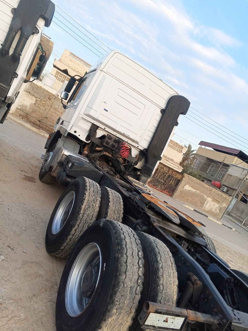 سلام عليكم للبيع مرسيدس اكتروس دخول جديد خليجي بدون رقم بعدهي مديل 5اصل مكيه 8شاصي 33مجموعه جي اف مكقوله السياره تخم تاير عرجه اوتماتيك مكاني البصرة ***********
***********
