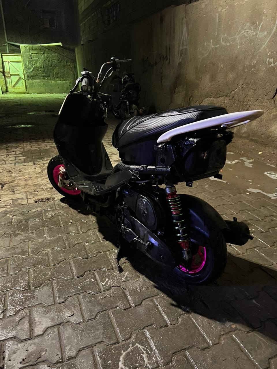 دراجه للبيع السعر 400وبيها مجال رقم الهات ***********
