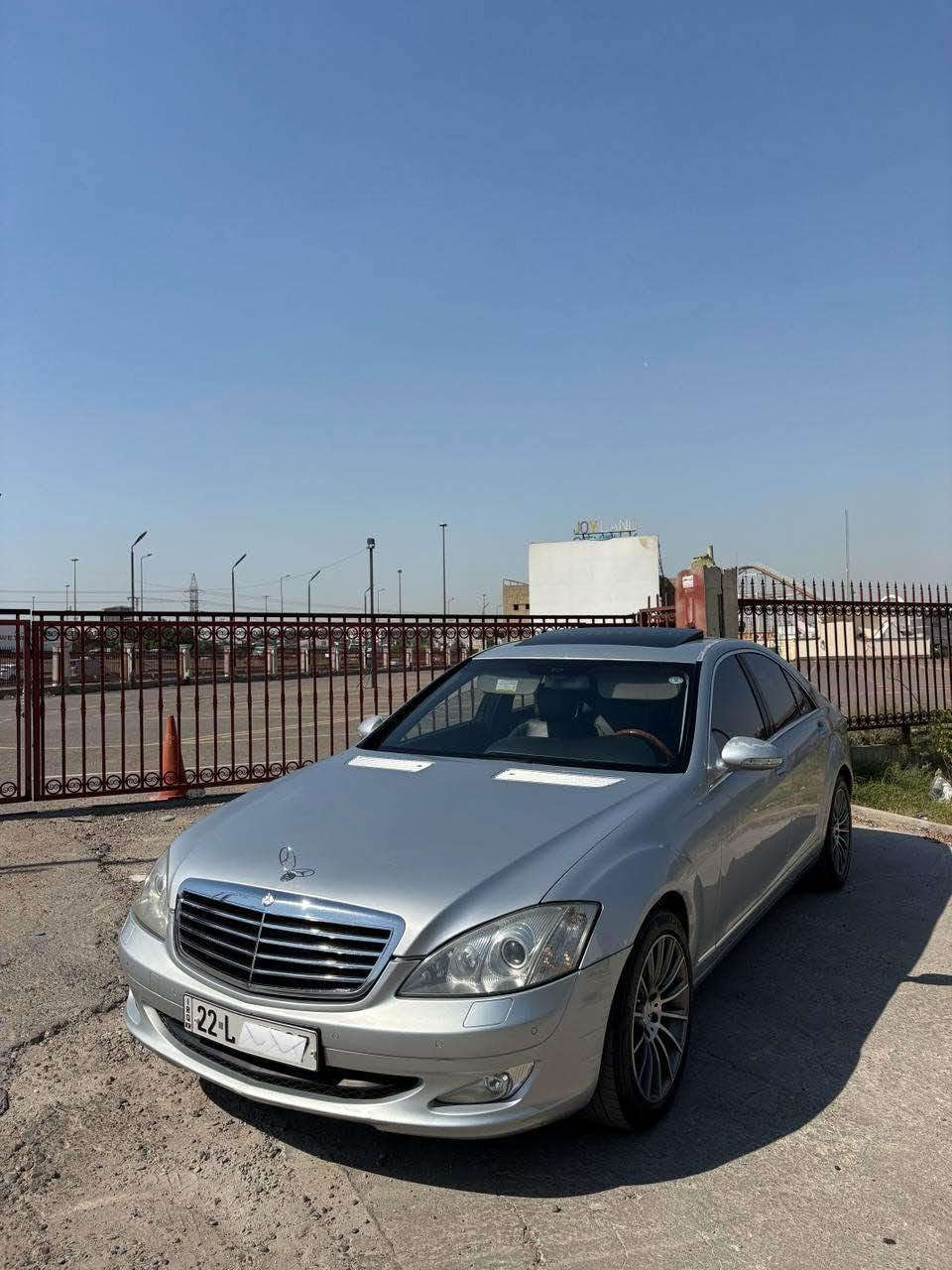 السلام عليكم للبيع او للمراوس حسب القناعة مارسيدس s350 سلايد خمس بيبان شفط بردة خلفية مقاعد تدفئ وتبريد وباقي المواصفات معروفة السيارة جاهزة وخير من الله تبريد وباتري جديد وتخم تاير جديد رايدها ب 180 ورقة تاج راسي ميعجبك المنشور  اعبرة انشاءالله اتحصل احسن منها مكاني بغداد حي الجامعة *********** بغداد, العراق
