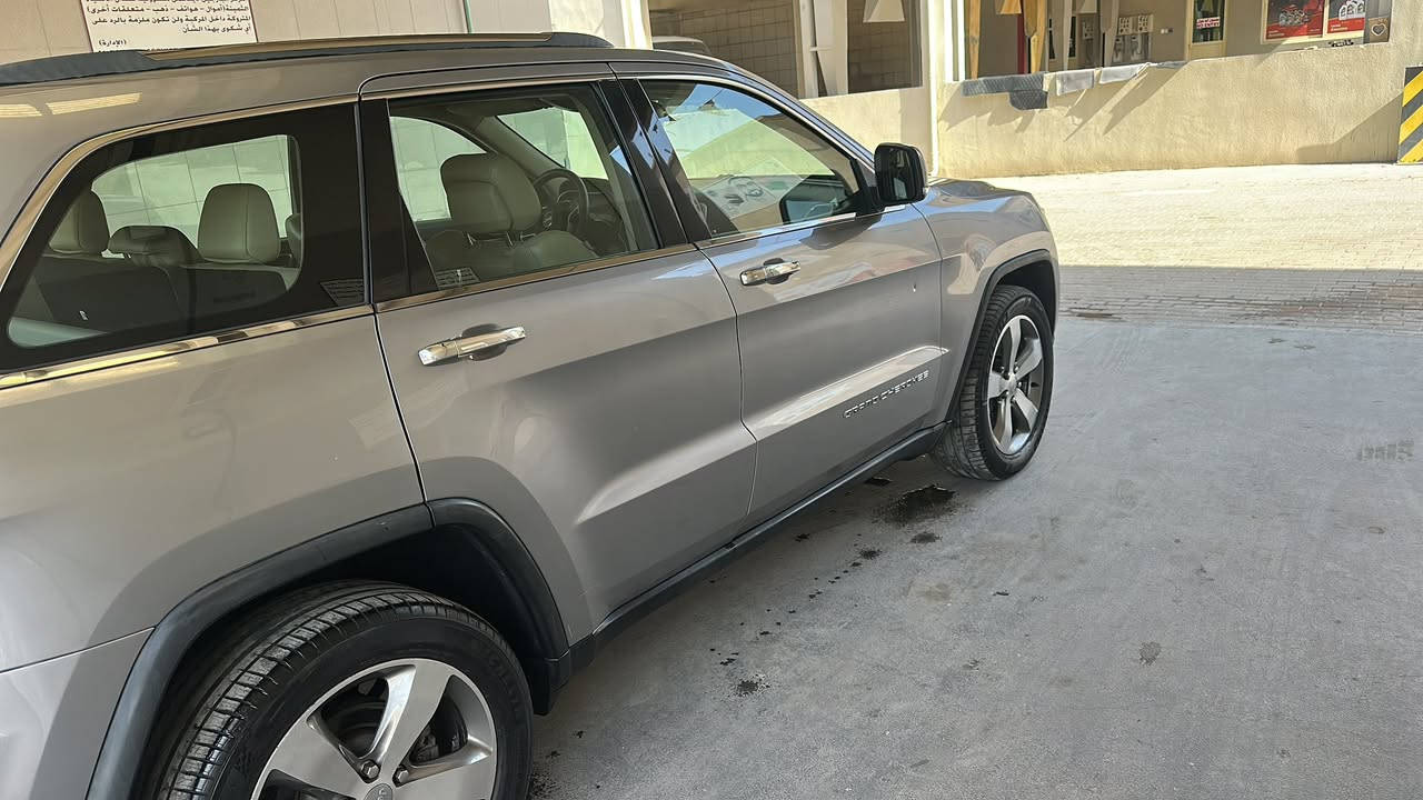 أدوات. أدوات. أدوات
جيب كراند شيروكي خليجي
ماشيه 145الف السياره فول 
بانو راما داخل جلد بيج السياره
علا وضع الشركه اسبيرها ما نازل
السعر 120وبيهه مجال بغداد
التواصل 00971561020224
واتساب فقط


**إذا كنت صاحب هذا الإعلان وتريد حذفه لأي سبب، رجاءا أرسل رسالة إلى الدعم الفني**