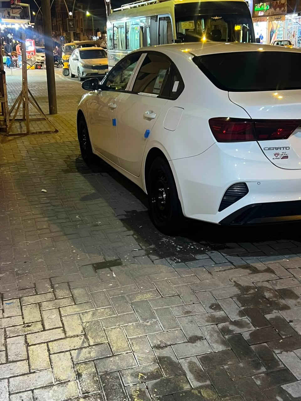 سيراتو 2022 خليجي اربيل وكاله بسمي محرك 1600 
السعر 150 بيه شي قليل رقم الهاتف ***********
